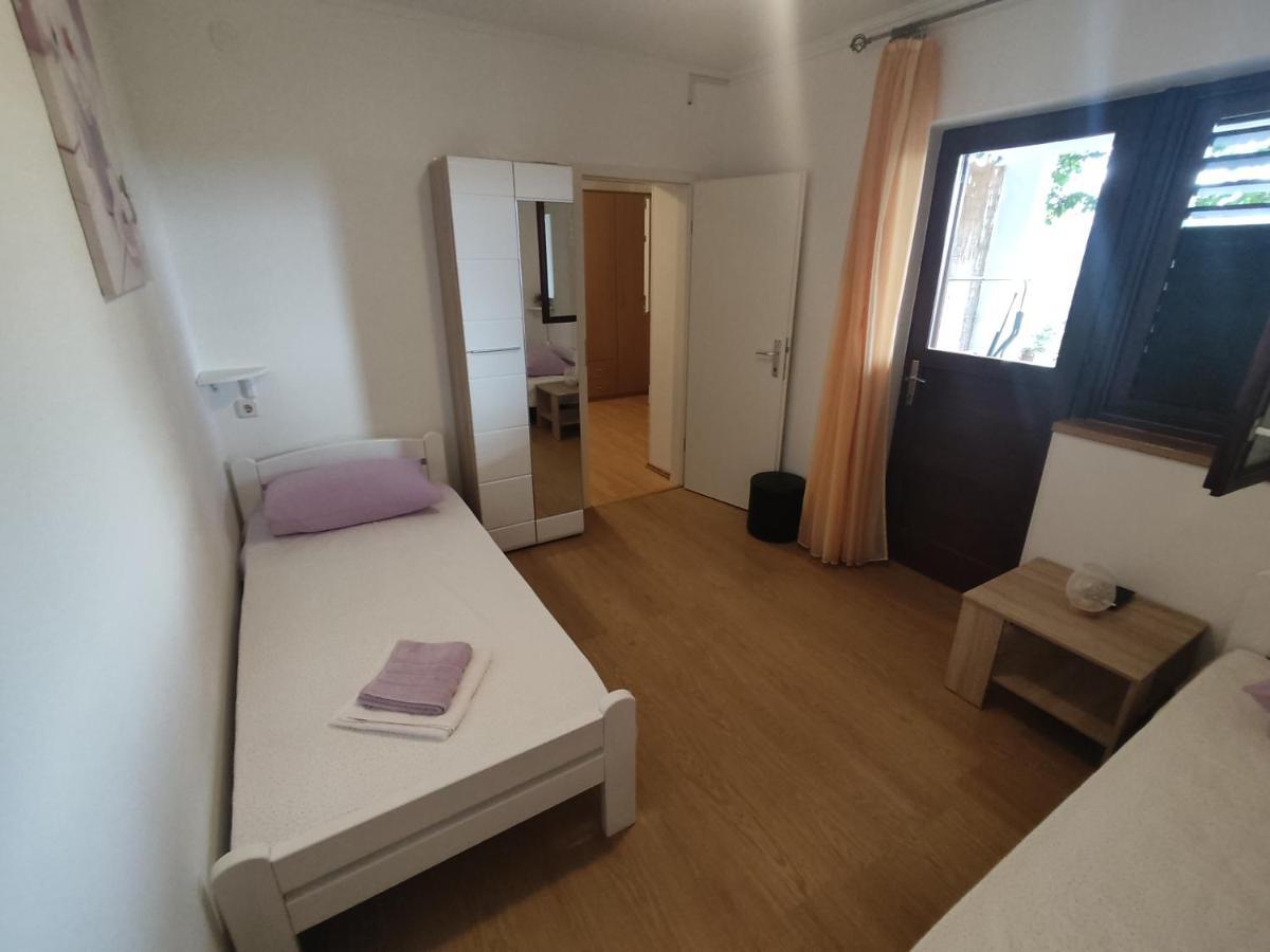 Apartment Nakic Vrpolje Luaran gambar